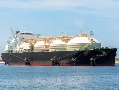 Пристига първият танкер с американски втечнен газ
