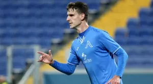 {{ otherArticle[0].article.title }}