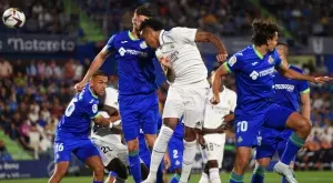 {{ otherArticle[0].article.title }}