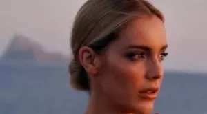 СНИМКИ: Жената, която настръхна при "признанието" на Касияс, че е гей