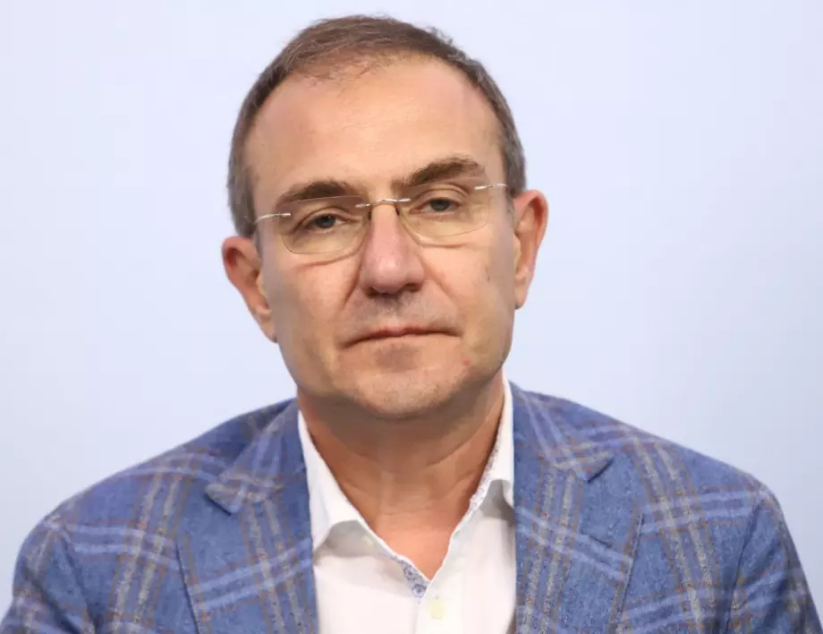 БСП видя коалиция на войната, "Демократична България" не иска да си играе на неутралитет