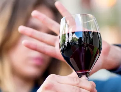 Учени разкриха какво се случва с мозъка след пиене на алкохол