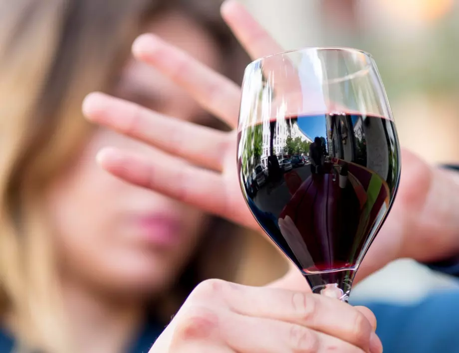 Ендокринолог разкри дали диабетиците могат да пият алкохол
