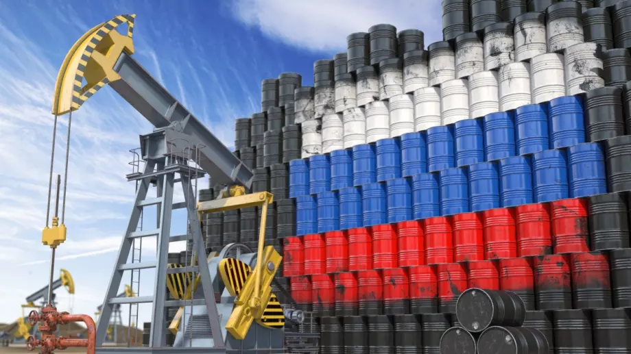 МАЕ: Делът на Русия на световните пазари на нефт и газ ще намалее наполовина до 2030 г.