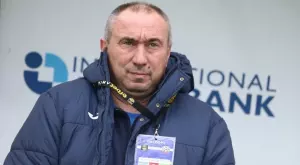 Бивш футболист на Левски скочи на Мъри Стоилов: Досега треньор на "Герена" не се е ползвал с такъв комфорт
