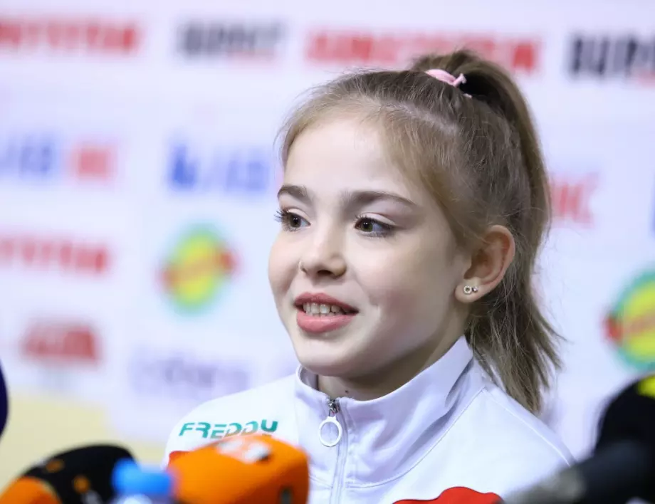 Стилияна Николова грабна титлата в многобоя на Световната купа по художествена гимнастика