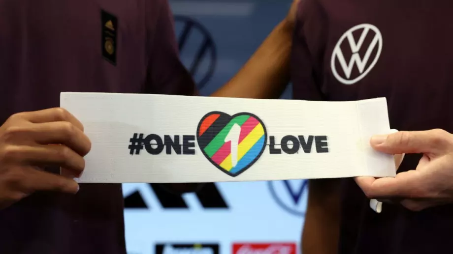 Радост за либералите: Англия и Уелс остават верни на LGBTQIA+ обществото по време на Световното първенство