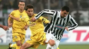 {{ otherArticle[0].article.title }}