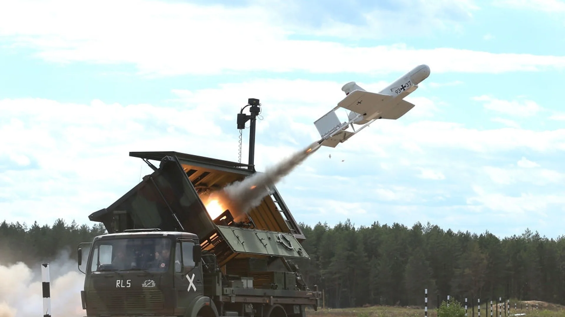 Украйна удари Русия с още по-голяма атака с дронове (ВИДЕО)