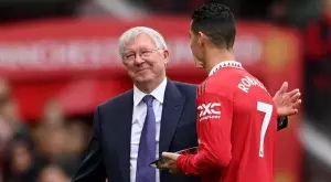 Легенда на Юнайтед разказа как Кристиано Роналдо се е озовал на "Олд Трафорд" - намесен е и Роналдиньо