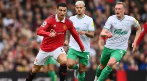 {{ otherArticle[0].article.title }}