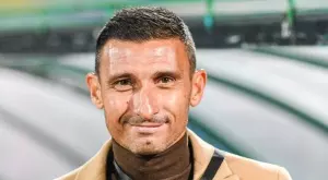 {{ otherArticle[0].article.title }}