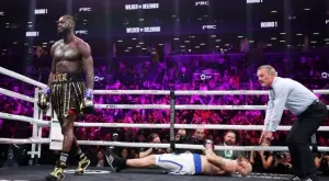 ВИДЕО: Притеснен за здравето на Хелениус, Уайлдър се разплака пред медиите