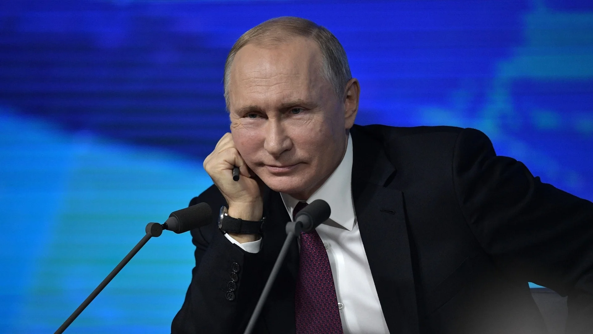 Путин още не е отишъл в "Крокус Хол", за да не се "меси в работата на специалистите"
