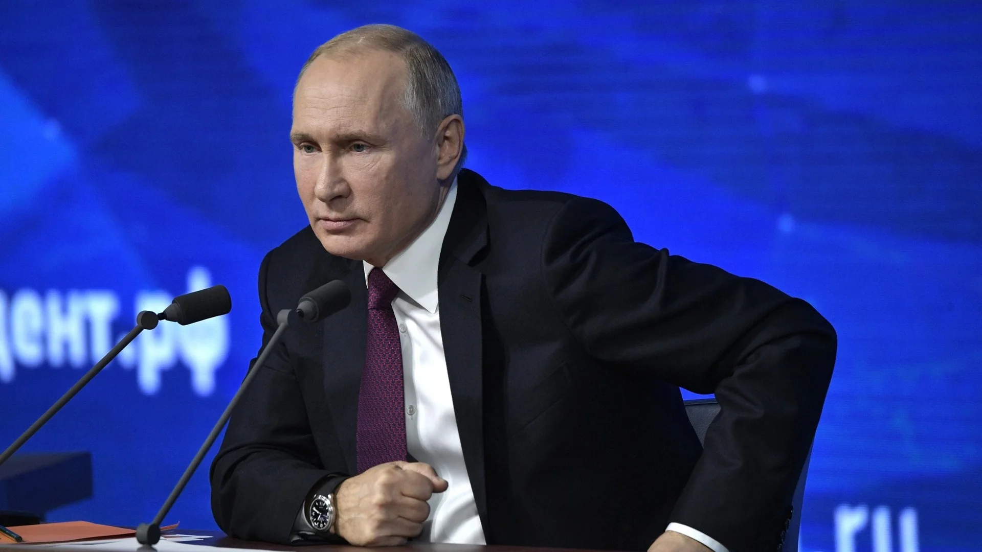 Ядрените сили на Русия "в пълна готовност": Акцентите от речта на Путин пред парламента (ВИДЕО)