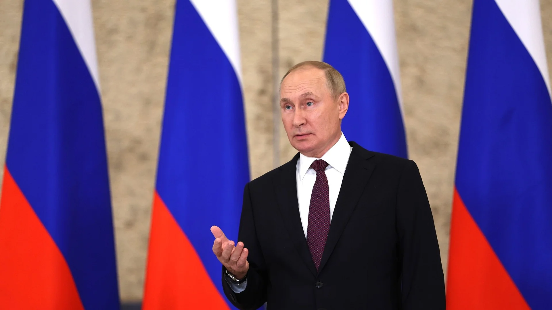 Подпалвачът на войни Путин пак заговори за мир, но с "гаранции за Русия"