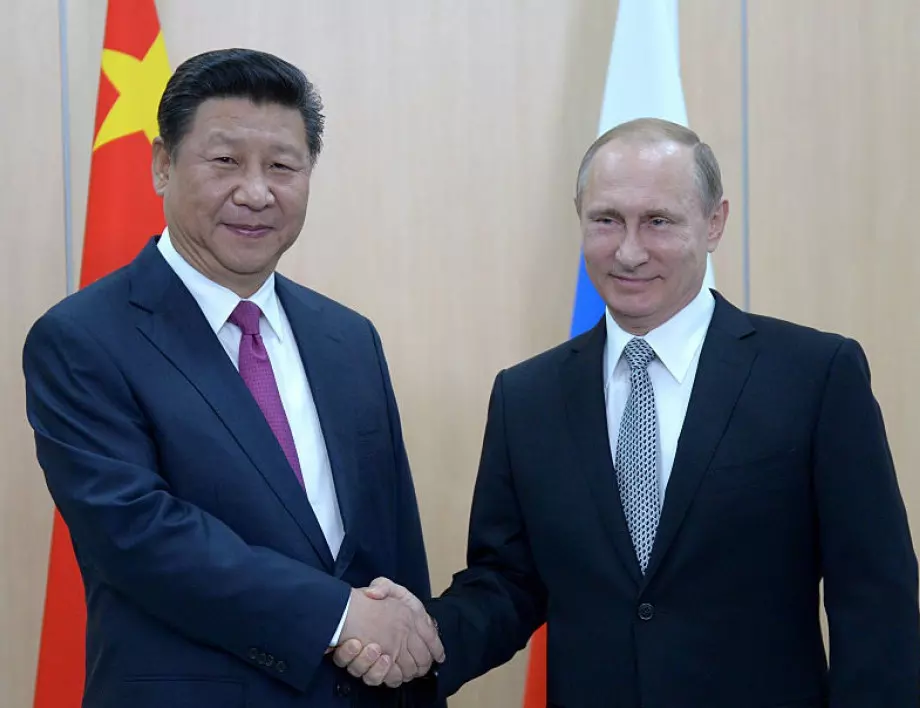 Си Дзинпин отива в Москва за среща с Путин