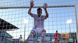 {{ otherArticle[0].article.title }}