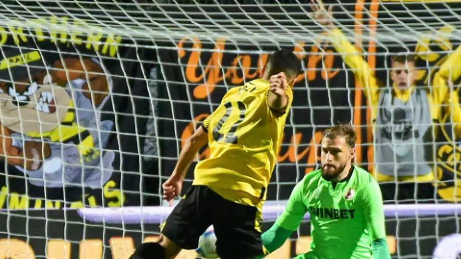 Официално: Ботев Пловдив се раздели с играч поради "лични причини"