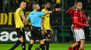 {{ otherArticle[0].article.title }}