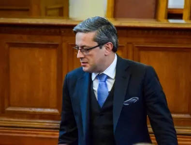 Тома Биков: Трябва да се търси нестандартен вариант за председател на НС
