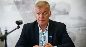 {{ otherArticle[0].article.title }}