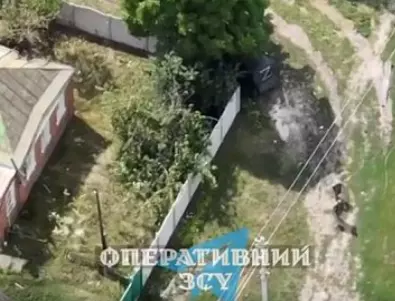 Трудното битие на руските войници: Как се пренасят перални на фронта (ВИДЕО)