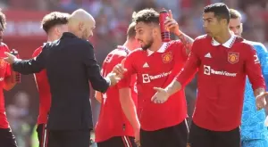 {{ otherArticle[0].article.title }}