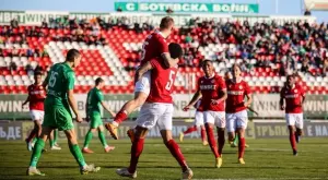 {{ otherArticle[0].article.title }}