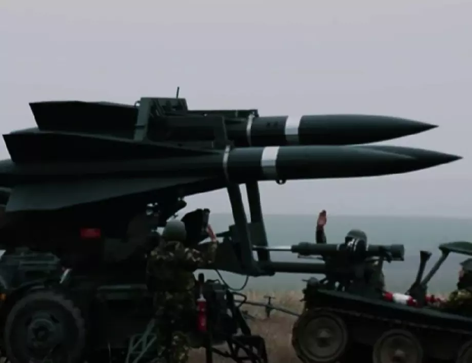 САЩ вадят от склада ПВО-оборудване от Студената война, за да го пратят на Киев (ВИДЕО)