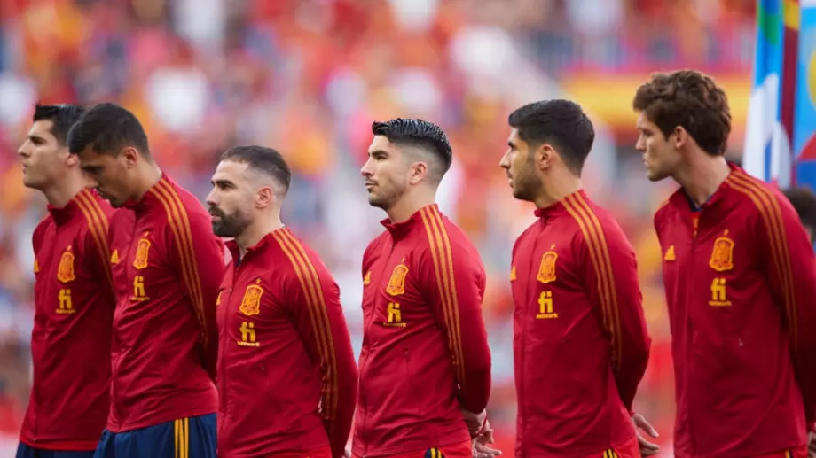 Климатик разболя седмина испански национали преди първия им мач в Катар