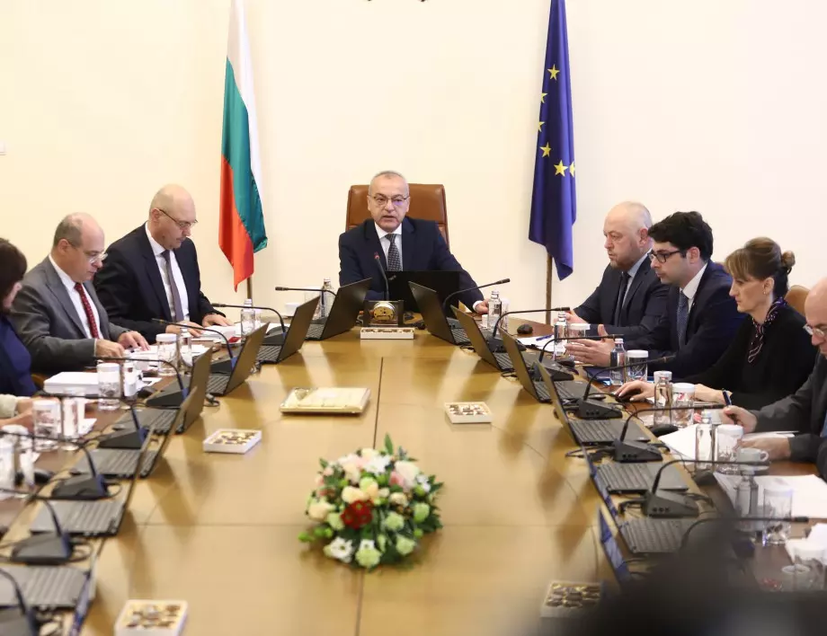 България открива почетно консулство в Африка и отваря ново в Пловдив