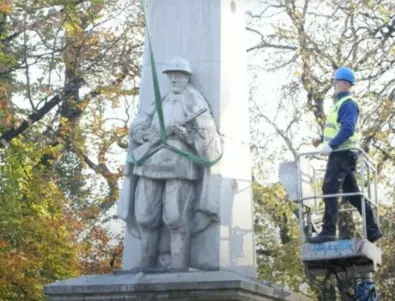 Руснаците ни донесоха ново поробване: Полша разруши 4 паметника на Червената армия 