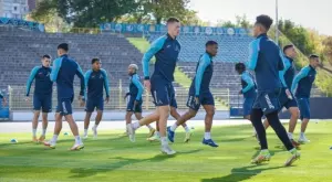 {{ otherArticle[0].article.title }}