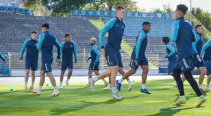 {{ otherArticle[0].article.title }}