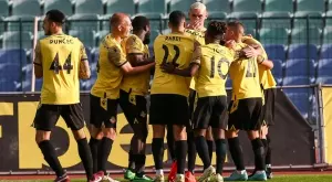 {{ otherArticle[0].article.title }}