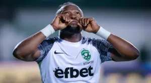 {{ otherArticle[0].article.title }}