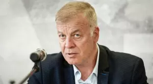 {{ otherArticle[0].article.title }}