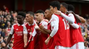 {{ otherArticle[0].article.title }}