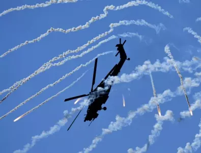 Два руски хеликоптера се взривиха на военна база до латвийската граница