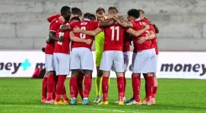 {{ otherArticle[0].article.title }}