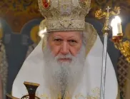 "Молете се за него": Патриарх Неофит е приет във ВМА
