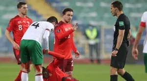 {{ otherArticle[0].article.title }}