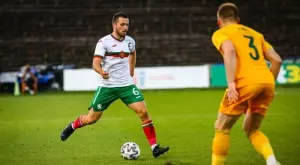 {{ otherArticle[0].article.title }}