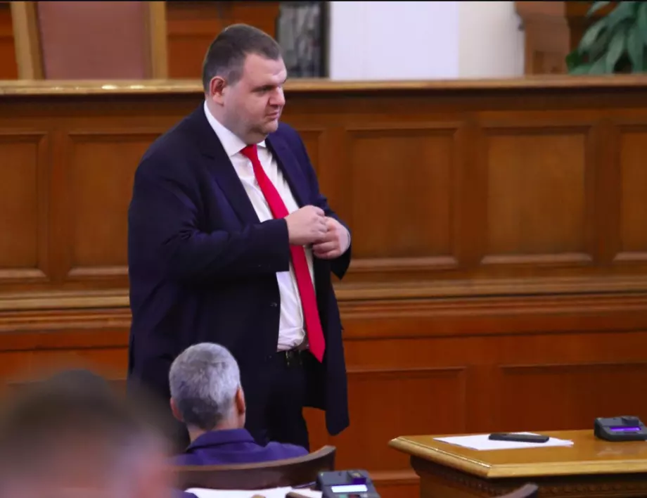 Пеевски: Да се направи правителство, иначе се обезсмисля да идваме в НС