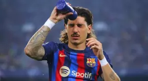 "Не е хубаво"! Ектор Бейерин разкри за проблем между футболисти и фенове и призова за действия