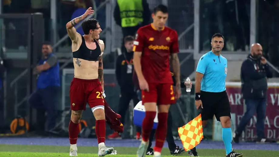 С две дузпи, отменен гол и червен картон, Рома се измъкна от ноктите на Лудогорец