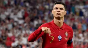 {{ otherArticle[0].article.title }}