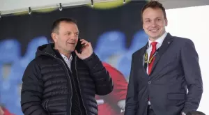 Като наказани: Директори на ЦСКА 1948 гледат мача с ЦСКА... от тунела