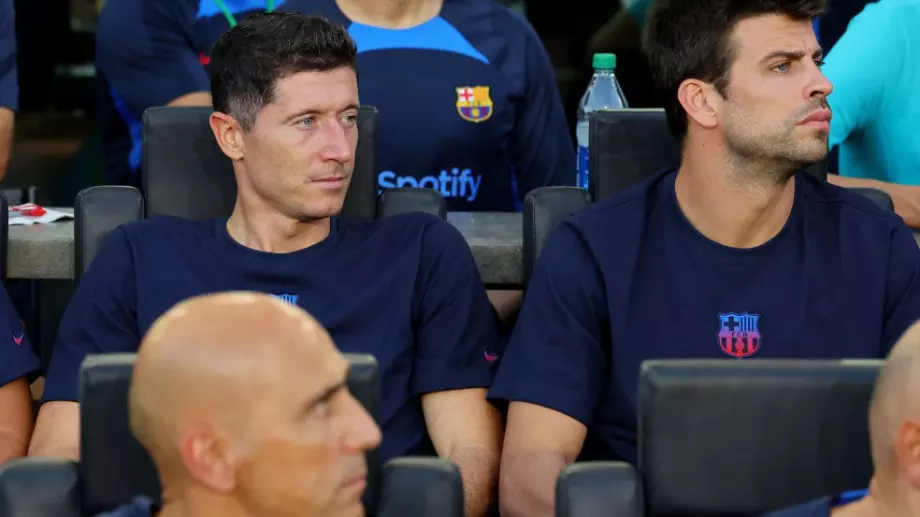 "Болезнено е" - Роберт Левандовски не е доволен, че ще гледа 3 мача на Барселона от трибуните